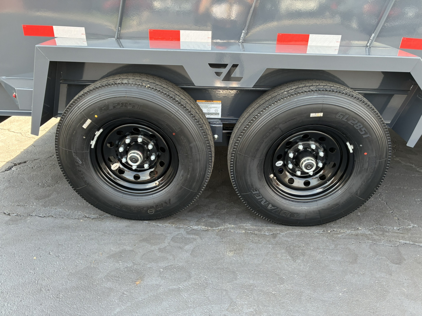 New 2026 Lamar Trailers 83"X16' DT-14K Telescopic Dump Trailer