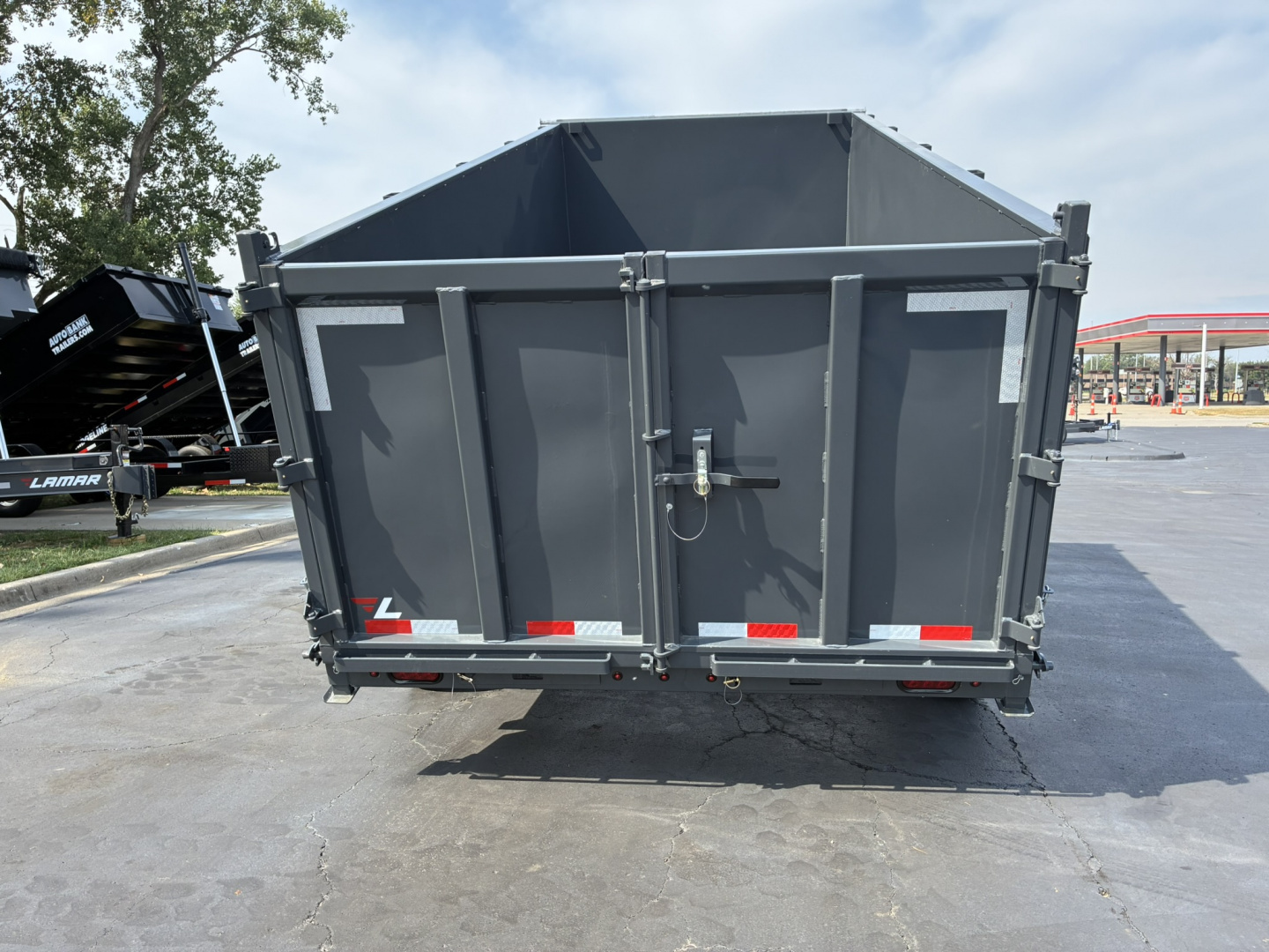 New 2026 Lamar Trailers 83"X16' DT-14K Telescopic Dump Trailer
