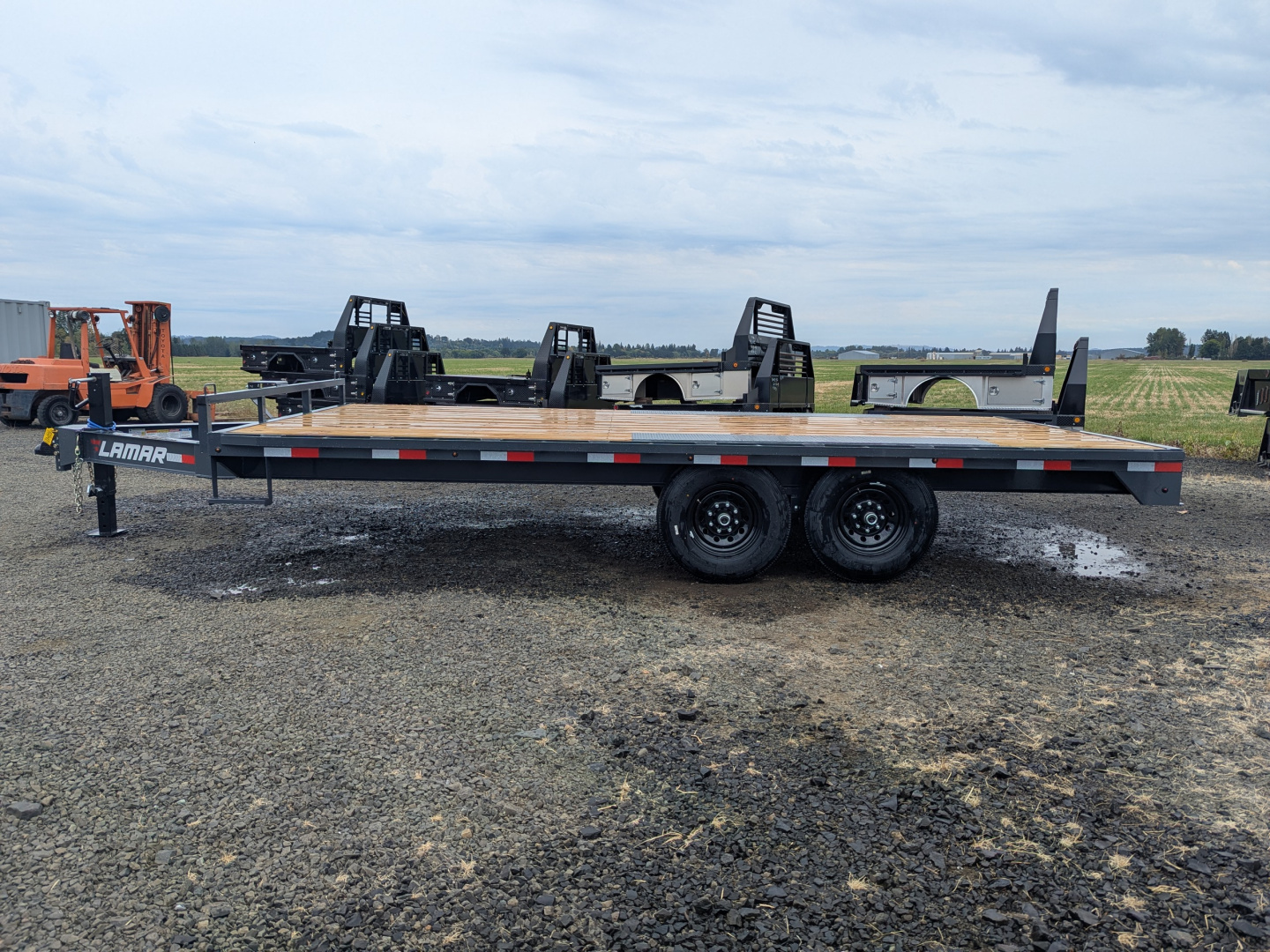 New 2026 Lamar Trailers 102X18/14K Deckover Trailer