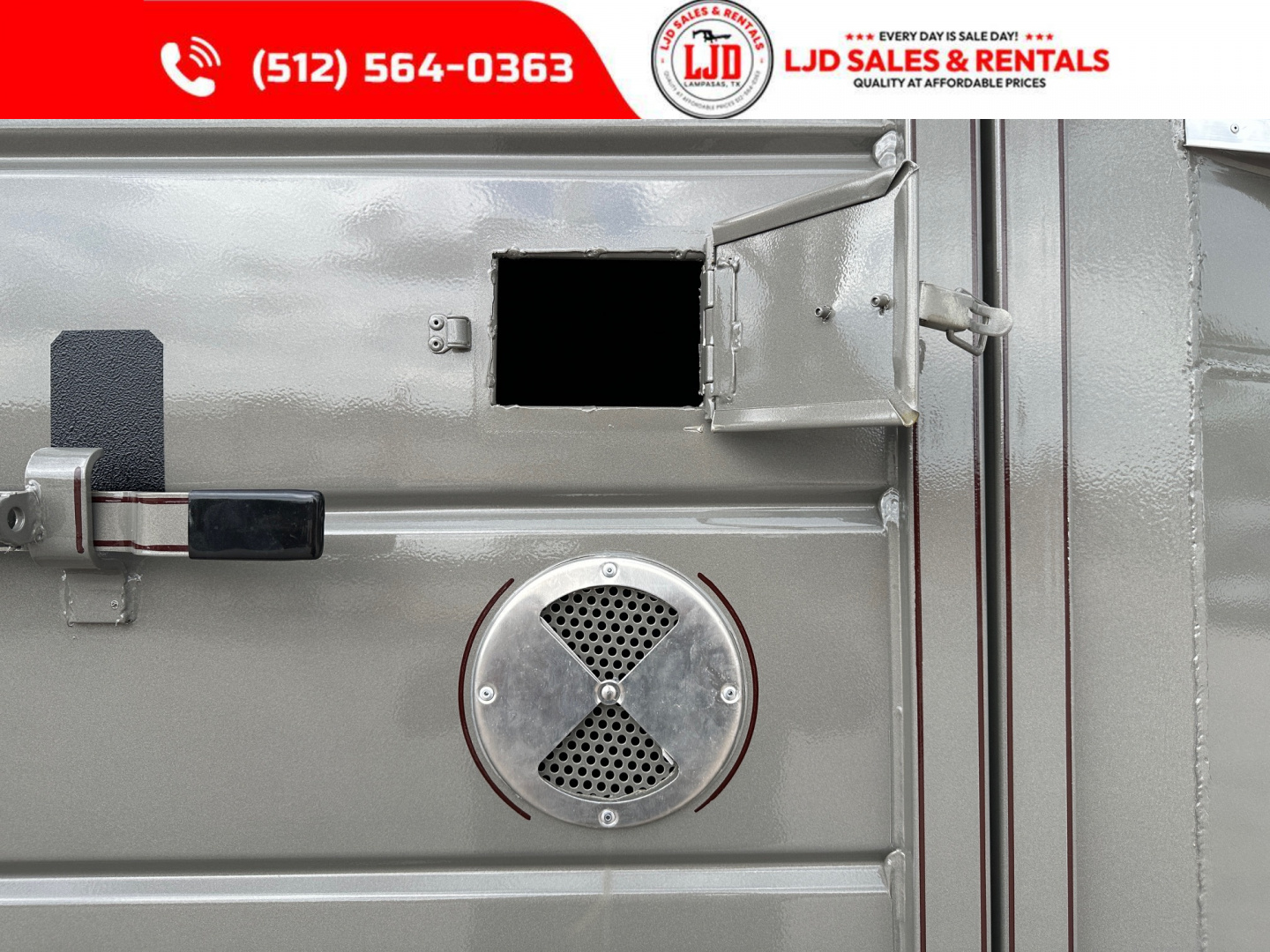 New 2026 CALICO - 28' Exotic Game Trailer - 14 Stalls - Bi Folds