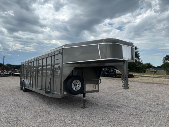 Used 2026 CALICO - 28' Exotic Game Trailer - 14 Stalls - Bi Folds