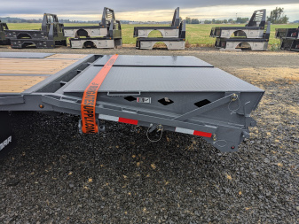 New 2026 Lamar Trailers FD 102X32/24K GOOSENECK Flatbed Trailer 6" SIDES