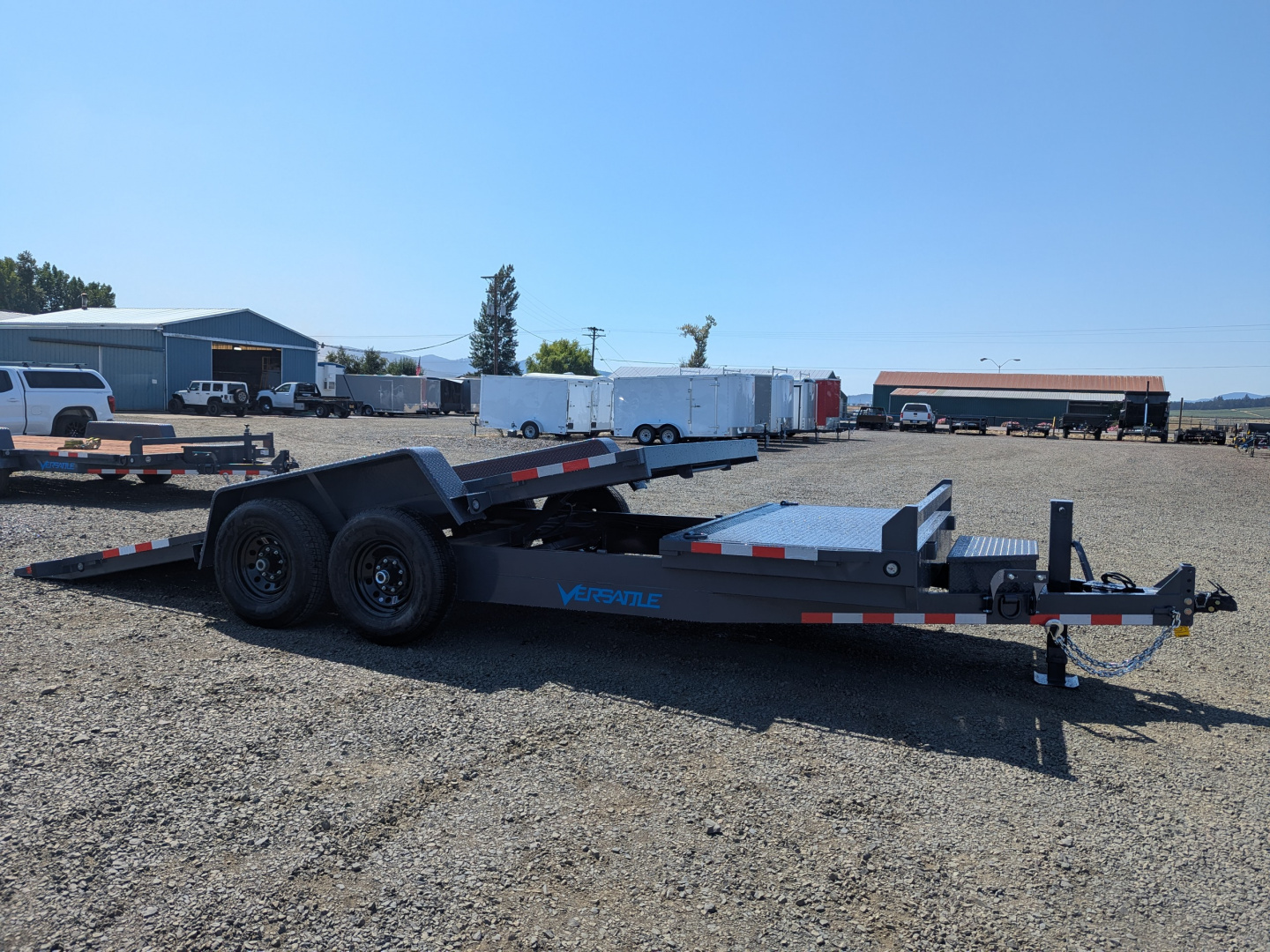 New 2024 VERSATILE TRAILERS SF20'X7'/14K Tilt Trailer