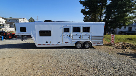 New 2026 Featherlite Trailers 9808 GOOSENECK 8.5X30 Horse Trailer