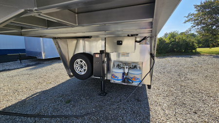 New 2026 Featherlite Trailers 9808 GOOSENECK 8.5X30 Horse Trailer