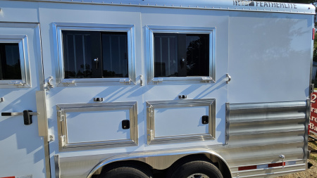 New 2026 Featherlite Trailers 9808 GOOSENECK 8.5X30 Horse Trailer