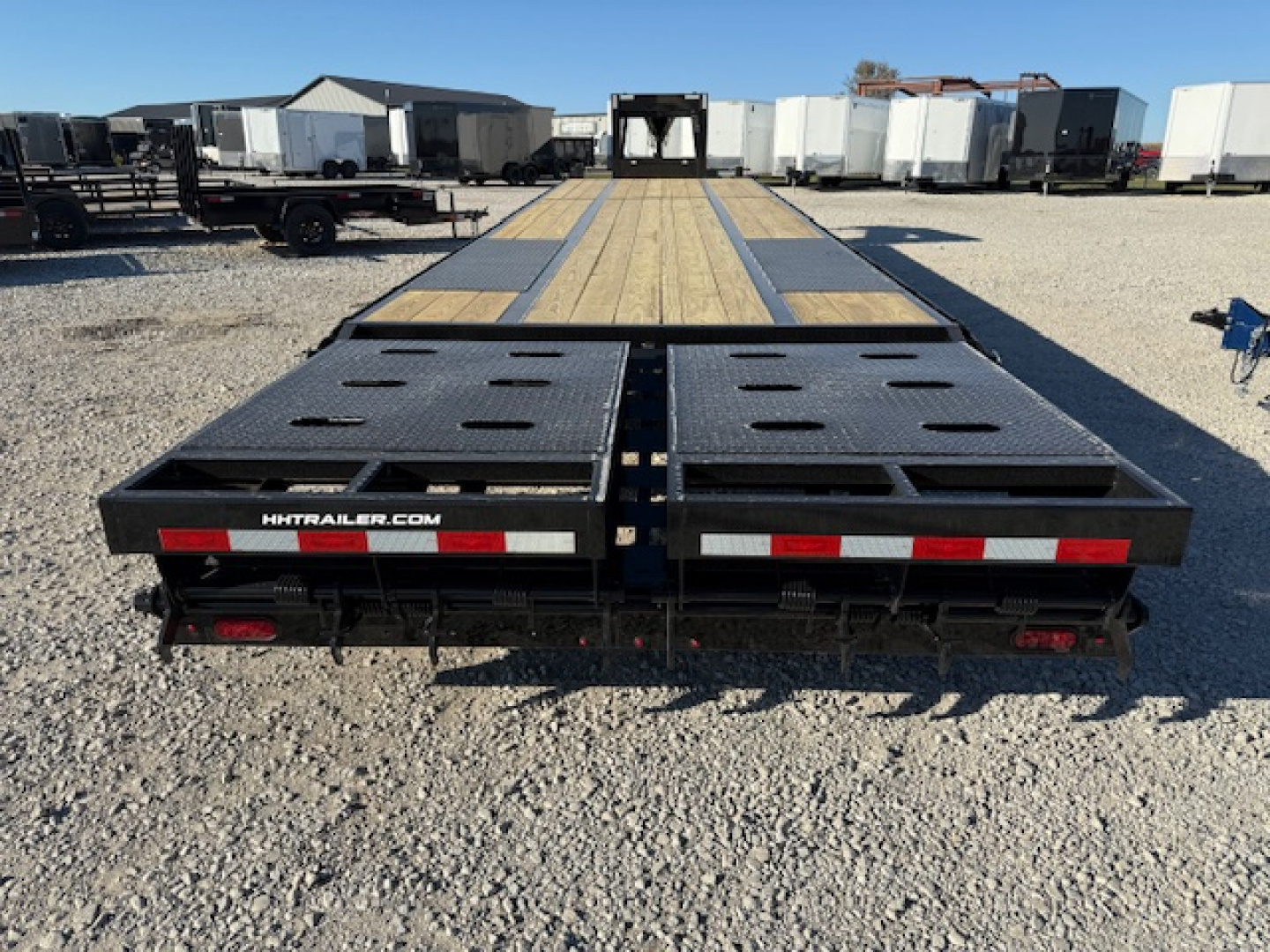 New 2026 H&H 102"x30'+5' 24k HD LowProfile Dovetail Super Deluxe Ramps Gooseneck Deckover Trailer