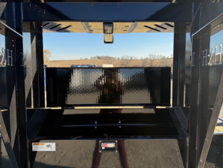 New 2026 H&H 102"x30'+5' 24k HD LowProfile Dovetail Super Deluxe Ramps Gooseneck Deckover Trailer