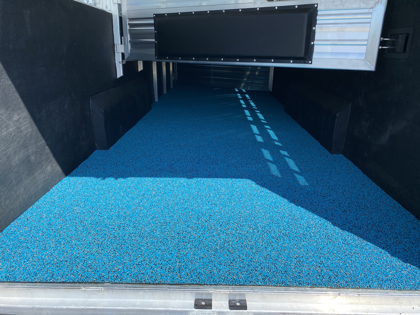 New 2026 Cimarron 6H Winstar Horse Trailer