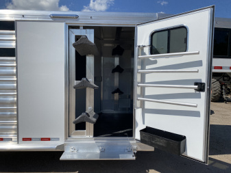 New 2026 Cimarron 6H Winstar Horse Trailer
