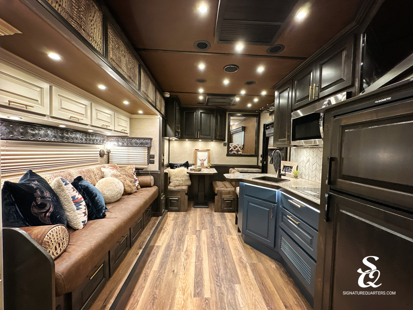 New 2025 Cimarron LQ 4 Horse Norstar w/ Signature Quarters