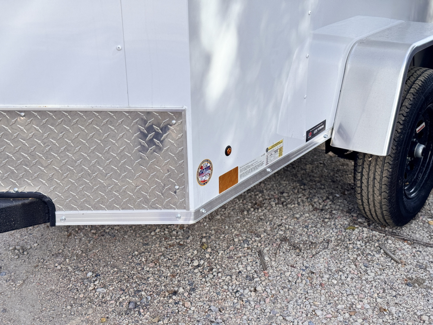 New 2025 Cross Trailers 4-6-1V Enclosed Barn Door