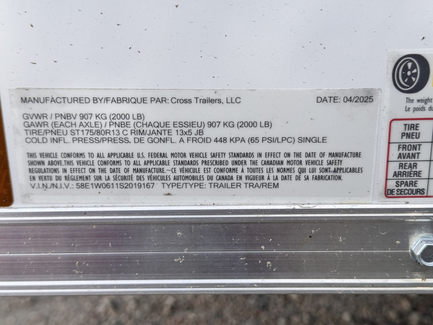 New 2025 Cross Trailers 4-6-1V Enclosed Barn Door