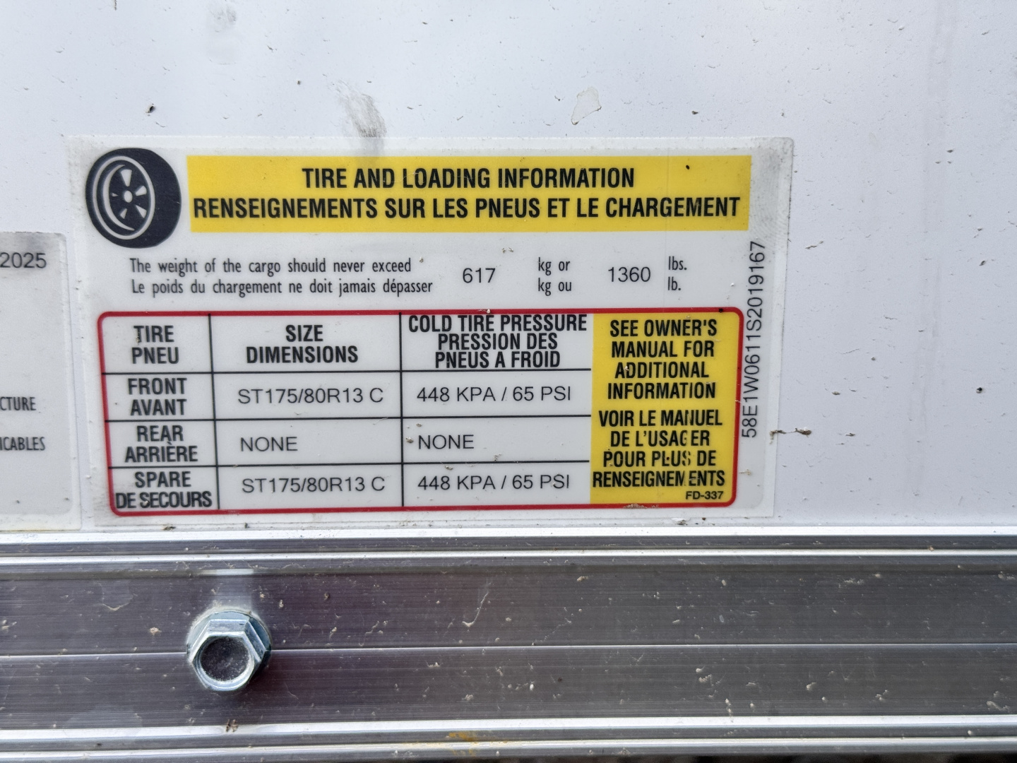 New 2025 Cross Trailers 4-6-1V Enclosed Barn Door