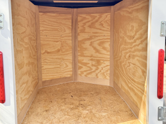 New 2025 Cross Trailers 4-6-1V Enclosed Barn Door