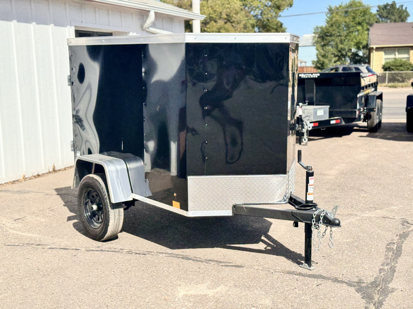New 2025 Cross Trailers 4-6-1V Enclosed Barn Door