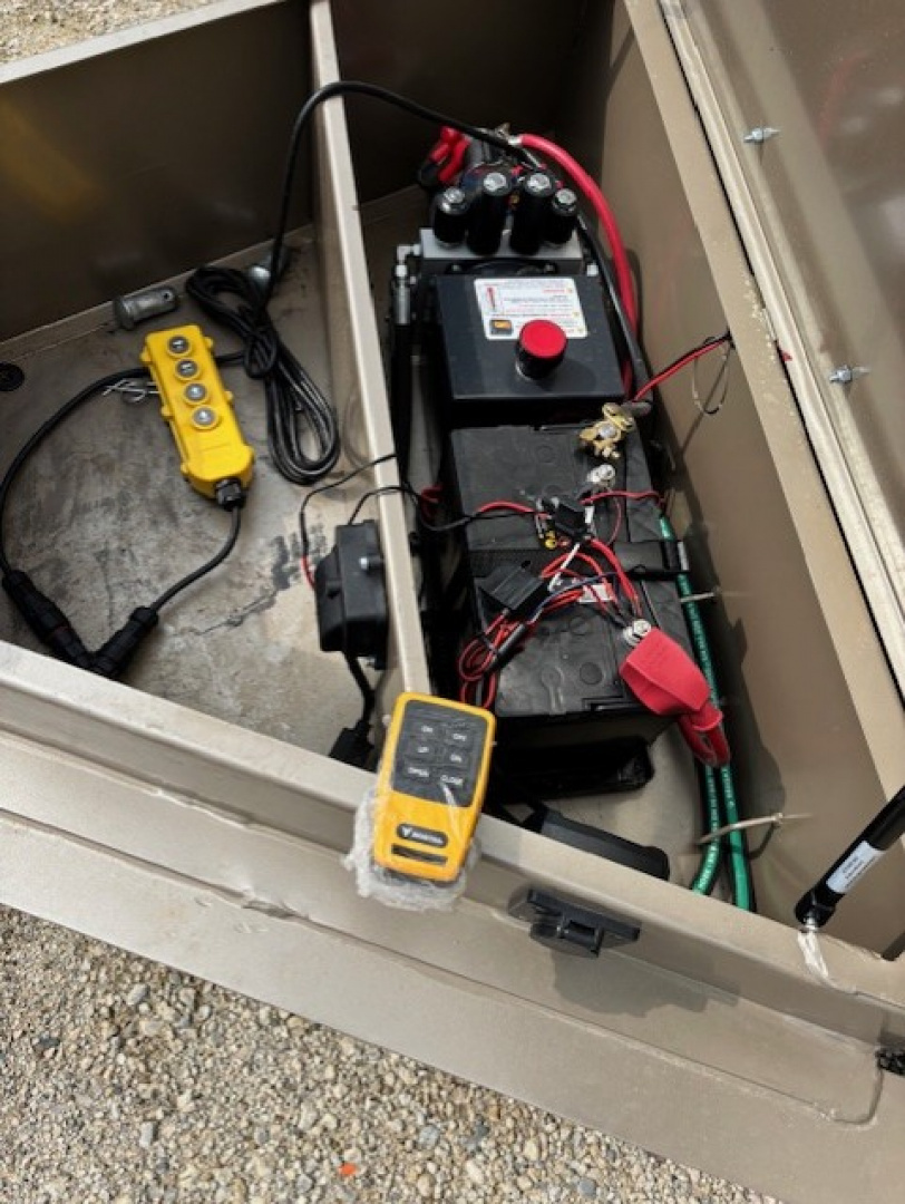 New 2026 Iron Bull DTB8314072_35000 Tan Sniper Series Dump Trailer