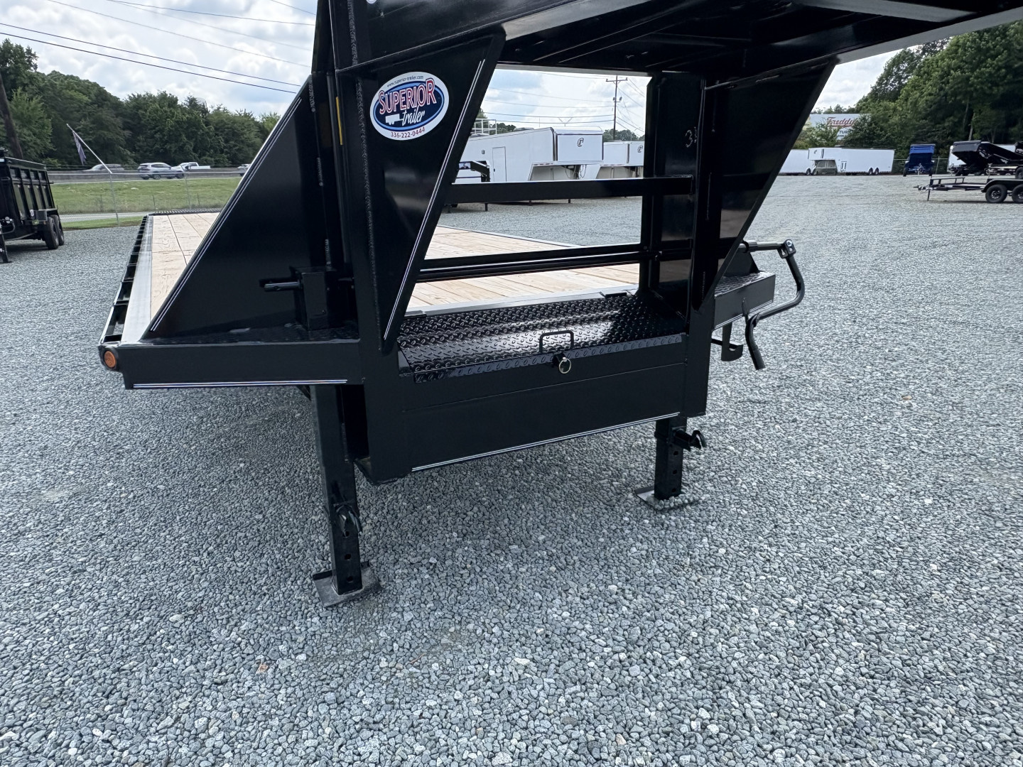 New 2025 Texas Bragg Trailers GN 35+5 20K Flatbed Trailer