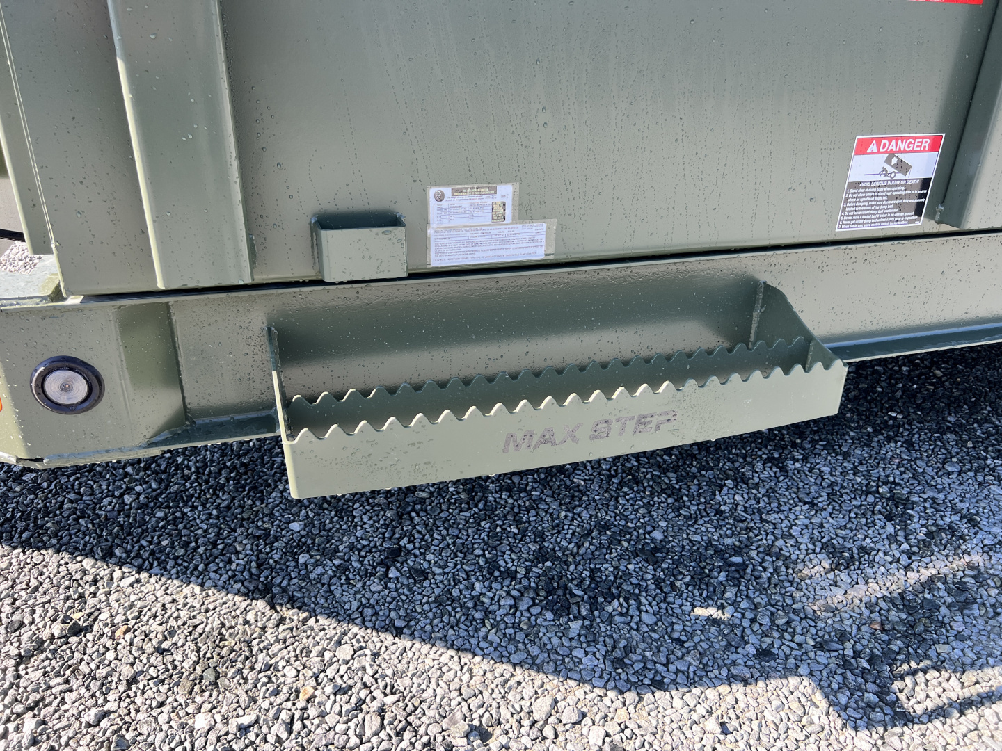 New 2026 Load Trail 7X16 14K Low Pro w/ 2' Sides Dump Trailer