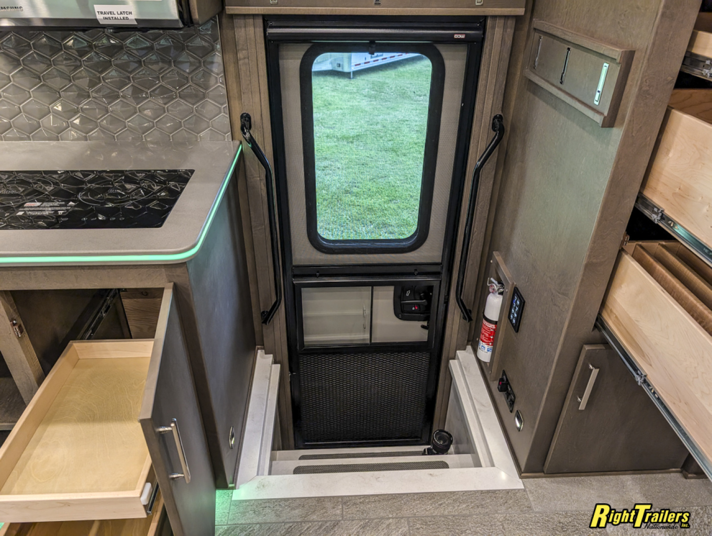 New 2026 Renegade RV Classic Peterbilt 589 45CME Motorhome With 1.5 Bathrooms