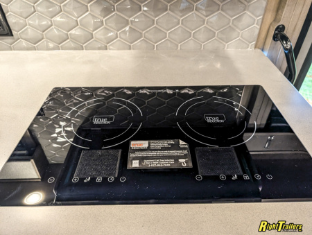 New 2026 Renegade RV Classic 45CME Motorhome With 1.5 Bathrooms