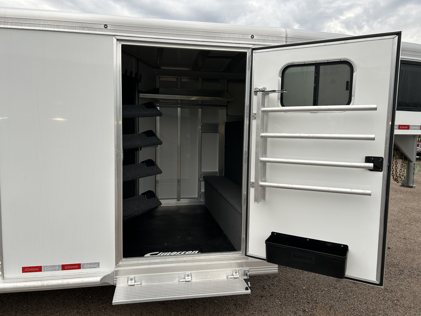 New 2026 Cimarron 5 Horse Winstar stock combo