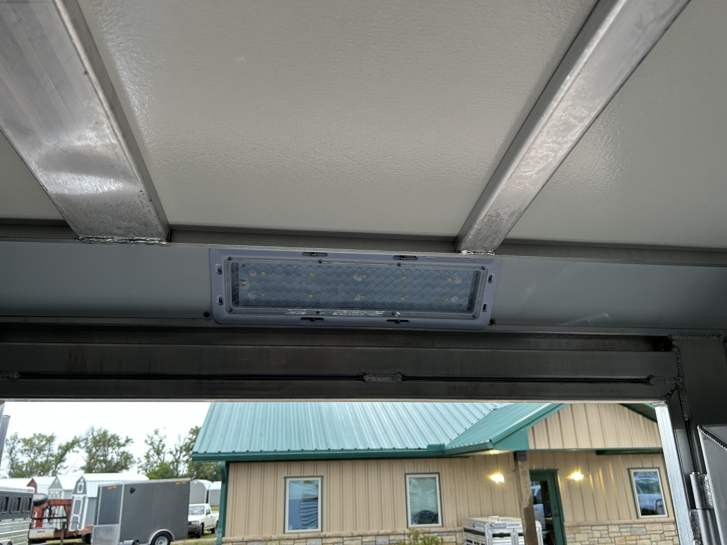 New 2026 Cimarron 5 Horse Winstar stock combo