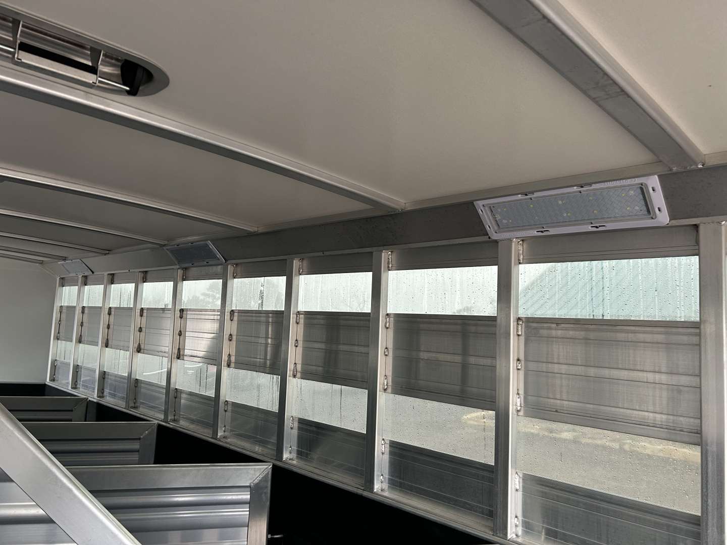 New 2026 Cimarron 5 Horse Winstar stock combo