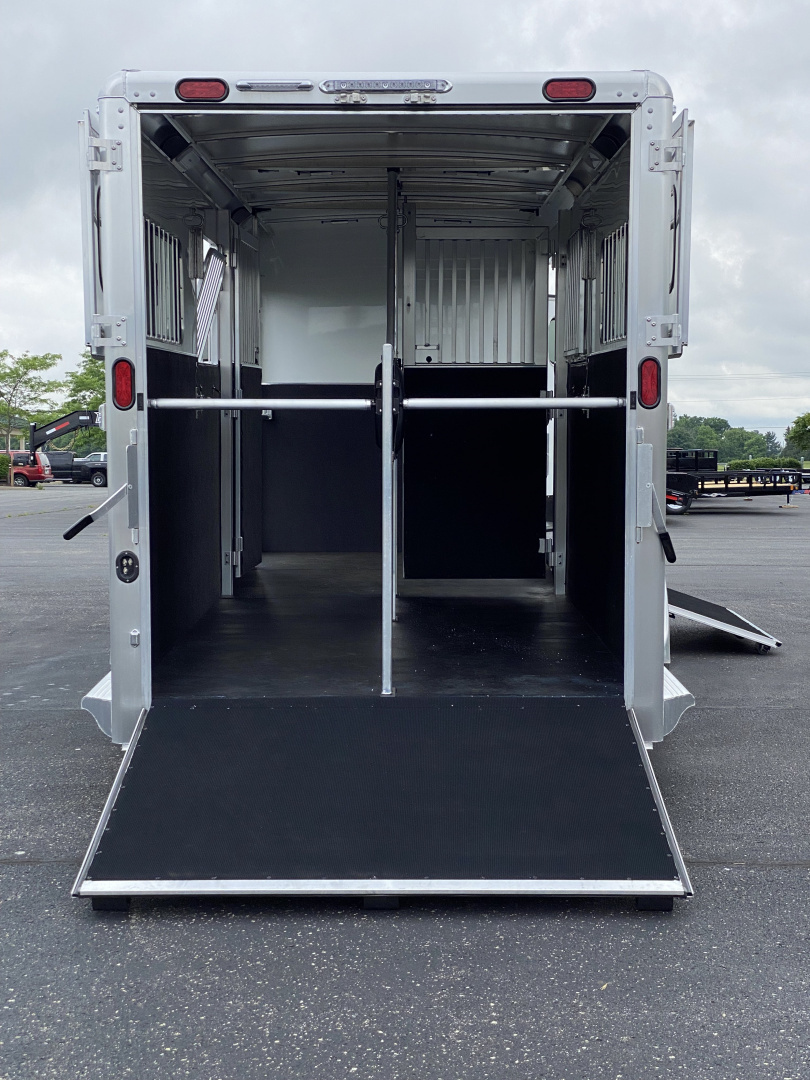 New 2025 Cimarron Norstar 24’ Gooseneck All-Aluminum 2+1 Horse Trailer