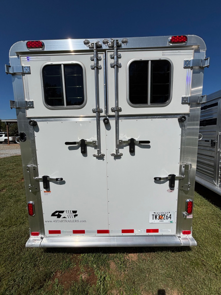 Used 2024 4-Star Trailers Straight Load 2 Horse Side Ramp Gooseneck 6'10" width Horse Trailer
