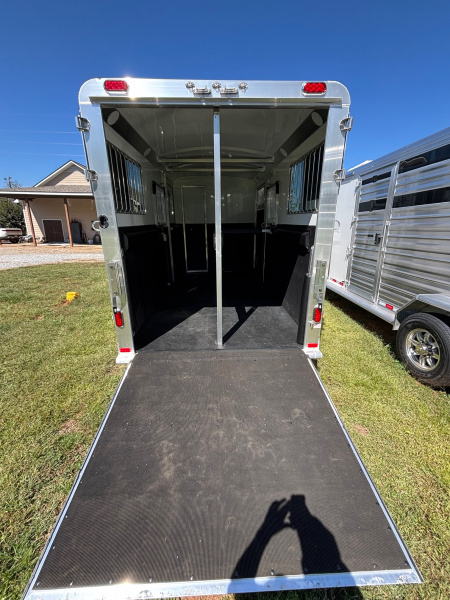 Used 2024 4-Star Trailers Straight Load 2 Horse Side Ramp Gooseneck 6'10" width Horse Trailer