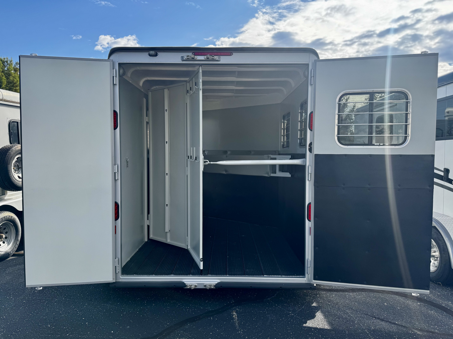 New 2025 Hawk Elite 2H Slant Trailer