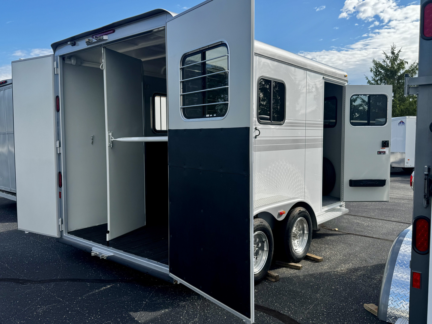 New 2025 Hawk Elite 2H Slant Trailer