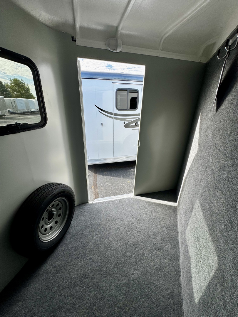 New 2025 Hawk Elite 2H Slant Trailer