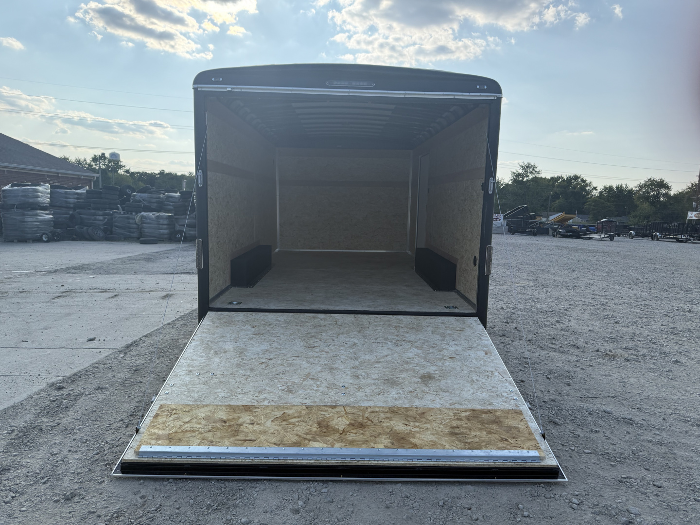 New 2026 WELLS CARGO ENCLOSED WHD8516T5 102X16 TA RAMP DOOR (GVW:14000) WHITE