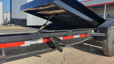 New 2026 Diamond C 82"x22' BP Hydraulically Dampened Tilt - HDT210 Pacesetter Edition