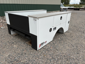 New 2026 PJ Service Body - Single Wheel Long Box