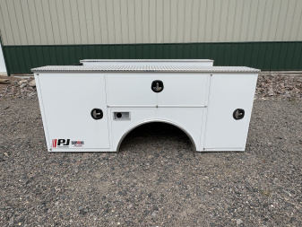 New 2026 PJ Service Body - Single Wheel Long Box