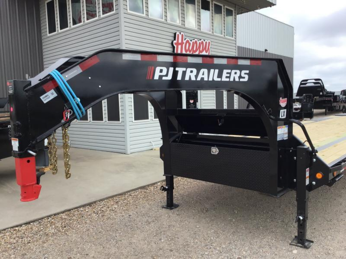 New 2026 PJ 102"x36' GN Low-Pro Flatbed w/ Singles - LX