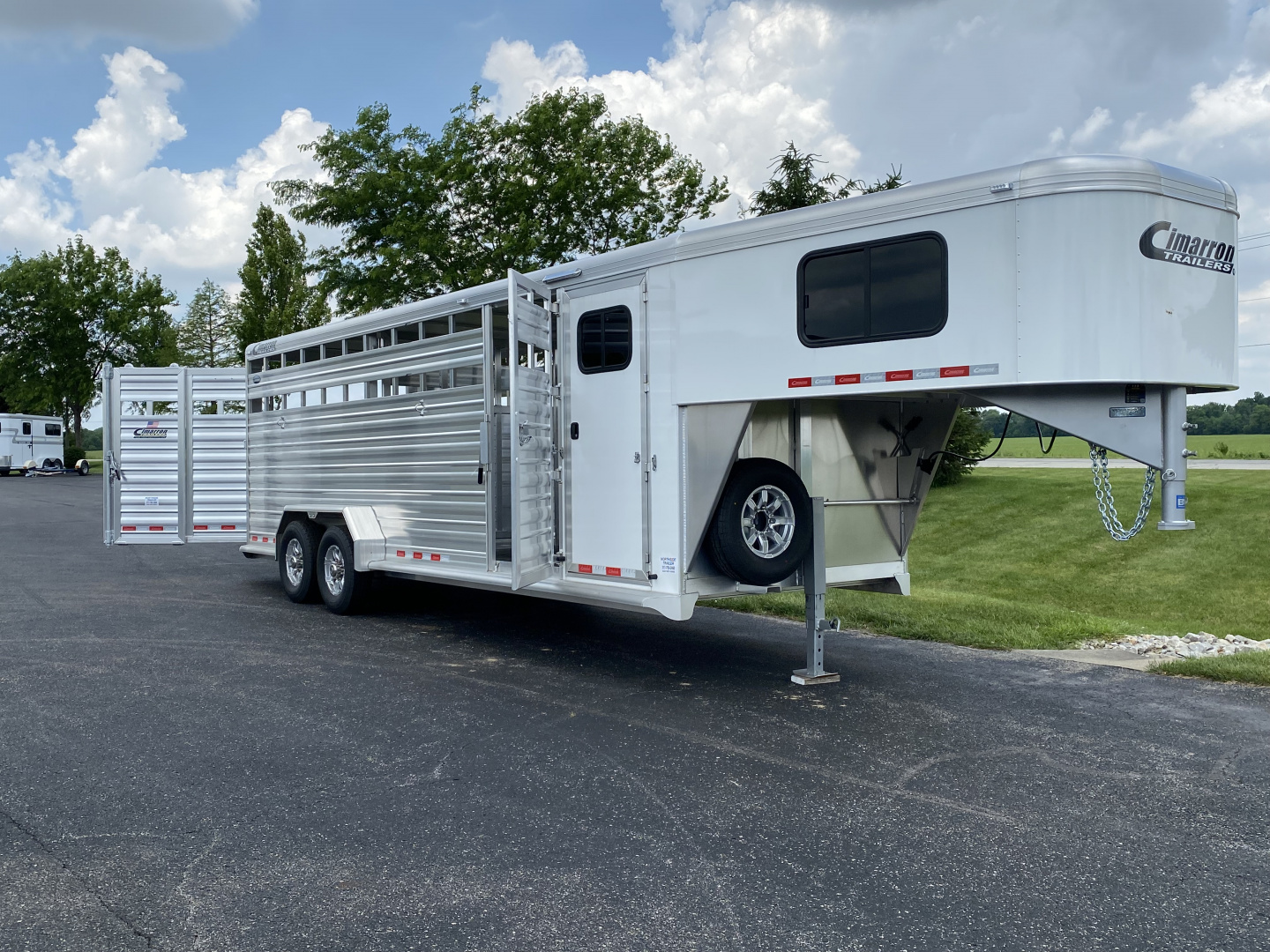 New 2025 Cimarron 24’ Lonestar Gooseneck Stock Trailer