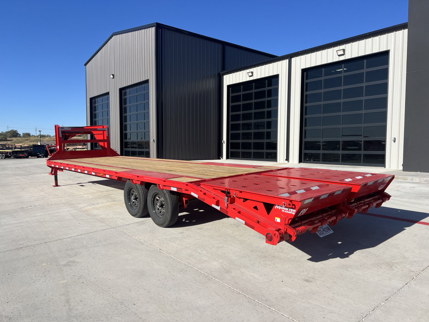 New 2026 PJ 102”x30’ Quest Gooseneck Flatbed w/ Singles – LQ