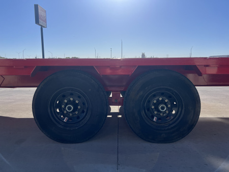New 2026 PJ 102”x30’ Quest Gooseneck Flatbed w/ Singles – LQ