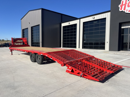 New 2026 PJ 102”x30’ Quest Gooseneck Flatbed w/ Singles – LQ