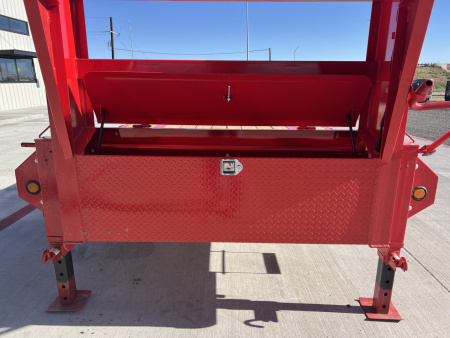 New 2026 PJ 102”x30’ Quest Gooseneck Flatbed w/ Singles – LQ