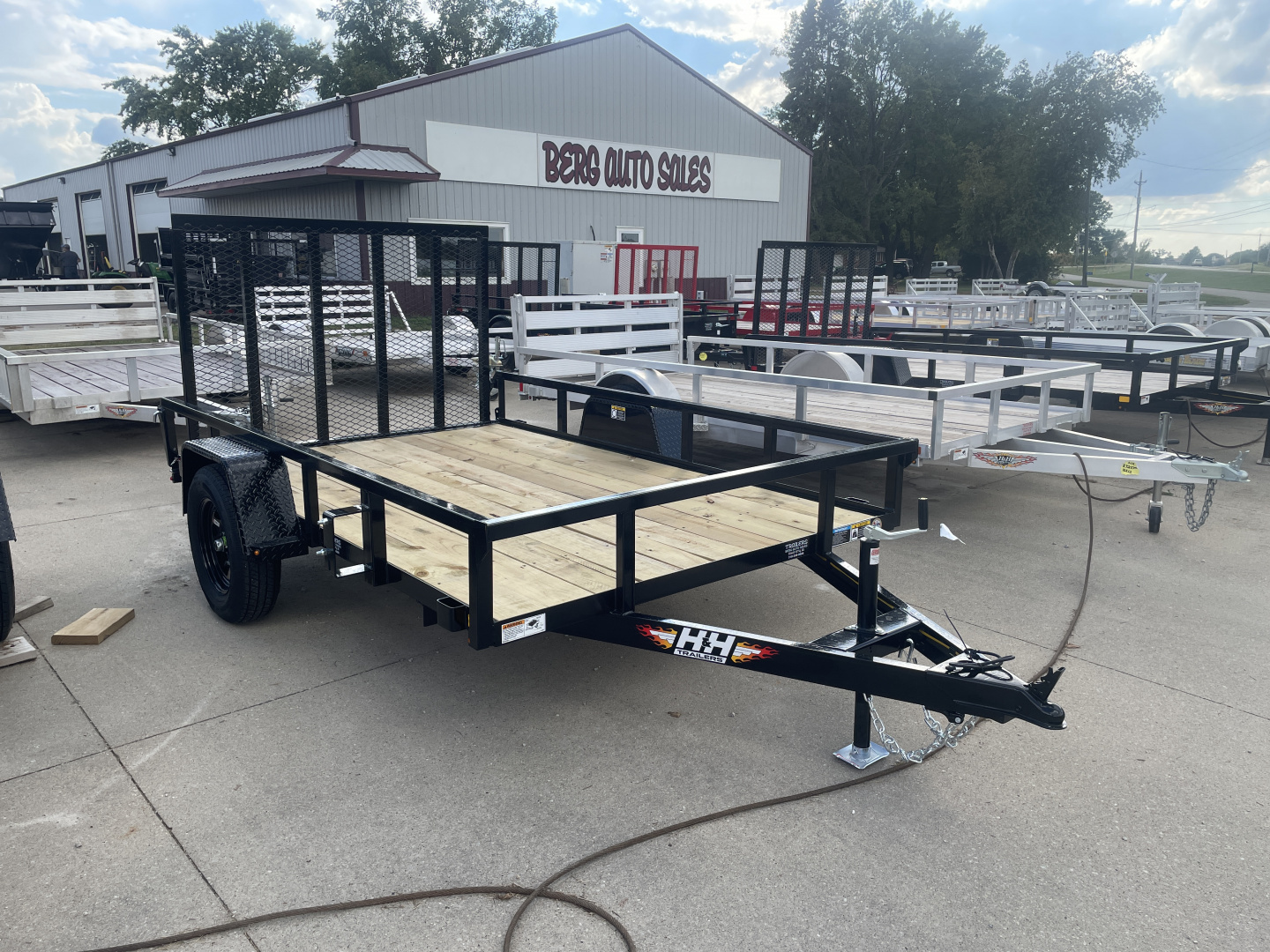 New 2026 H&H Trailers 76x10 Utility