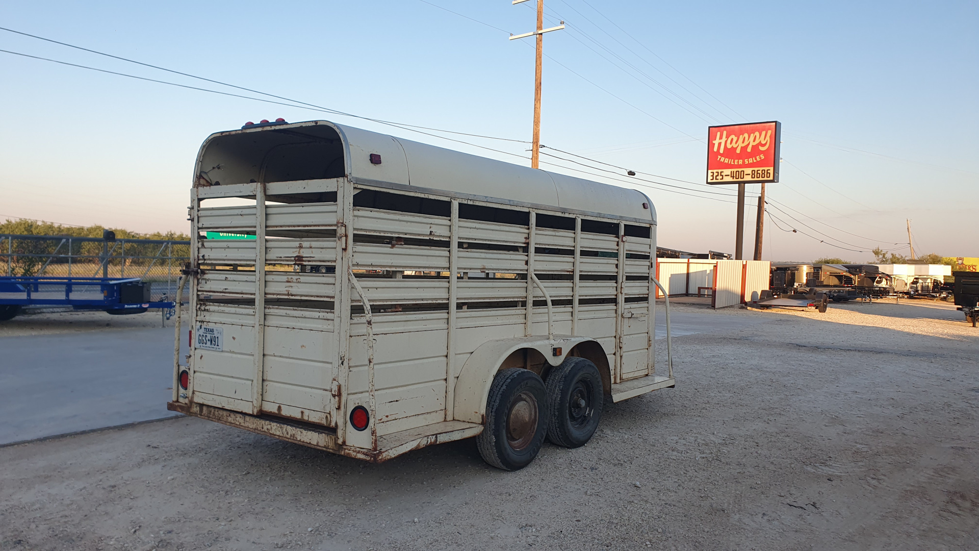 Used 1981 WW 5'x14' Stock Trailer