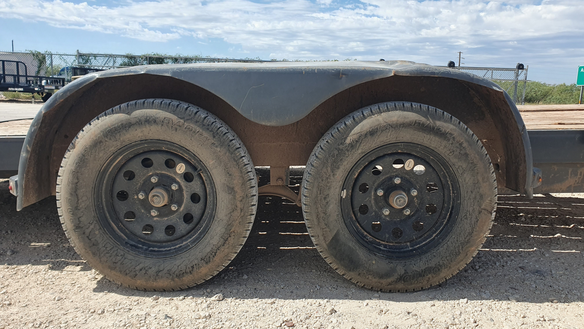 Used 2024 Lamar Trailers 83"x18' Car Hauler- CE