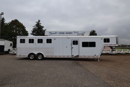 Used 2003 Featherlite Trailers 4 Horse 13' LQ Horse Trailer