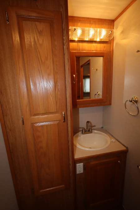 Used 2003 Featherlite Trailers 4 Horse 13' LQ Horse Trailer