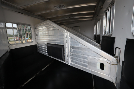 Used 2003 Featherlite Trailers 4 Horse 13' LQ Horse Trailer